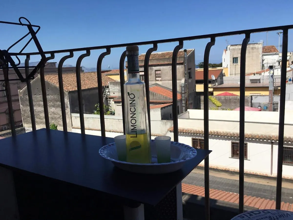 B&B Mistral Di Lizzio Salvatore Giarre Bed & Breakfast