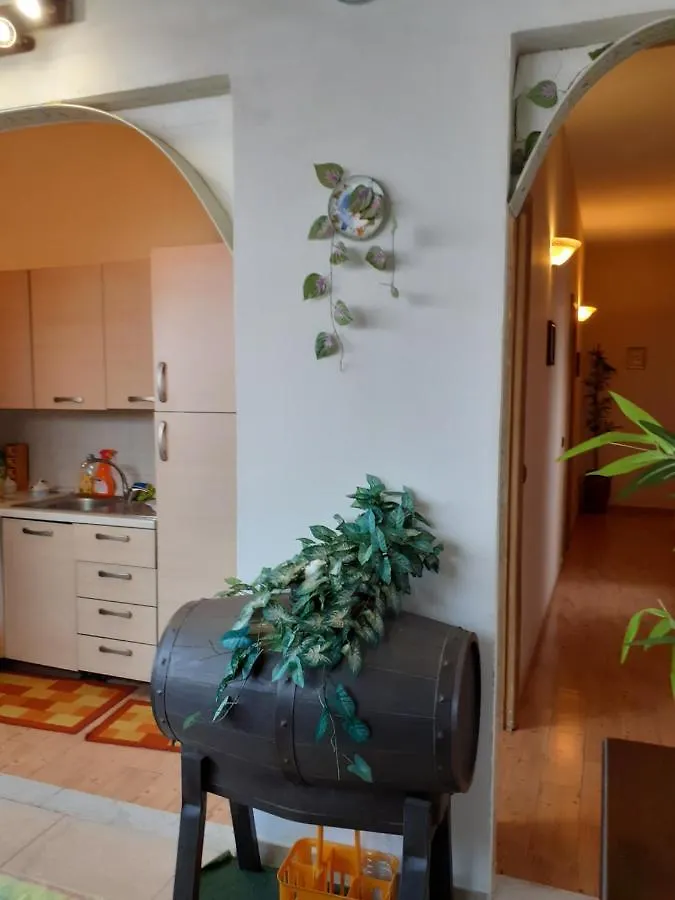 B&B Mistral Di Lizzio Salvatore Giarre Bed & Breakfast